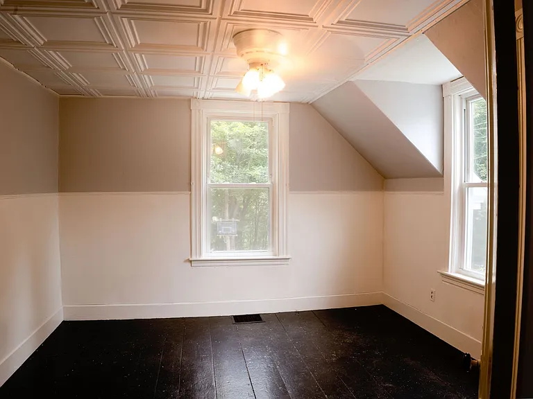 9 Terrace Pl #11 — Photo 13