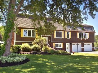 51 Lincolnshire Dr, Haverhill, MA 01835