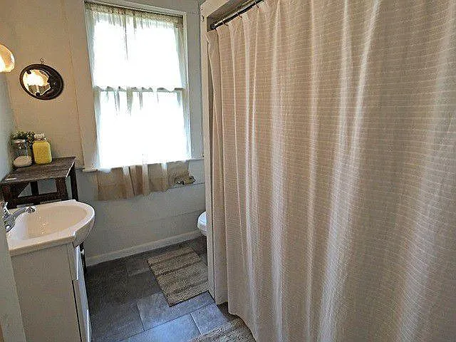 2 bed, 1309 sqft, $1,250 — Photo 3