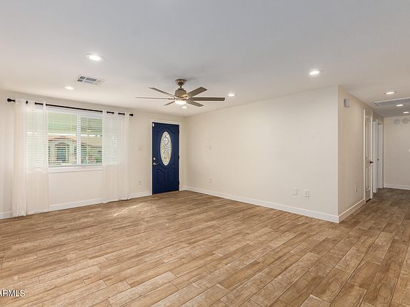 4th image of 13838 N 37th Way