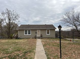 8645 Euclid Ave, Kansas City, MO 64132
