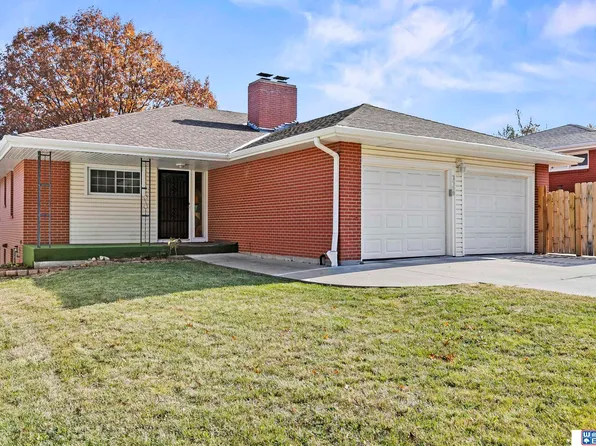 2550 S 39th St, Lincoln, NE 68506