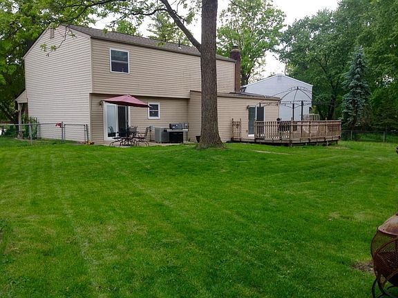 4th image of 5200 Briar Ct