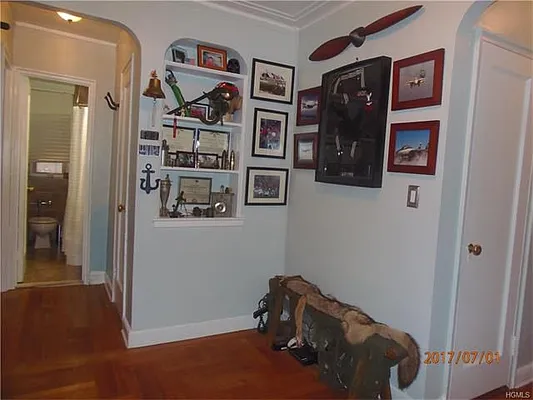 Sold by NY Future Homes Realty Co | media 1