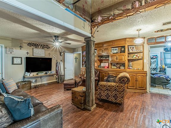 4th image of 2522 Jackson Dr
