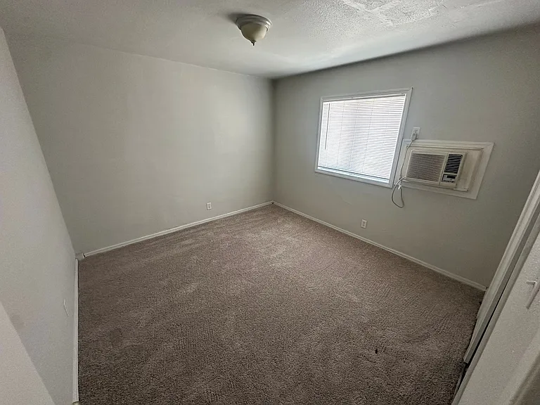 2839 Judson Ave — Photo 8