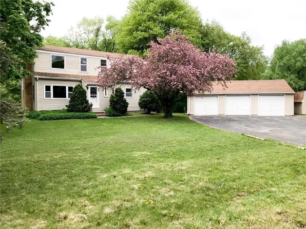 2120 Ford Rd, Minnetonka, MN 55305