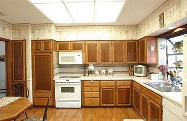 3rd image of 16320 AVENIDA DEL LUNA #0