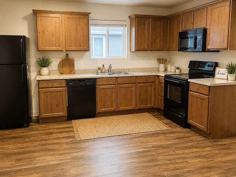 216 N 750 E — Photo 8