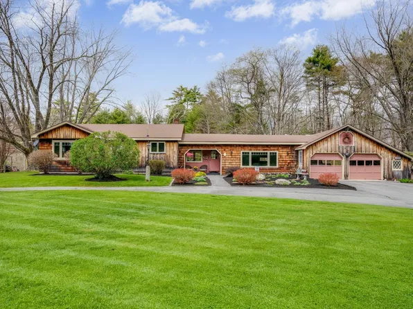 1102 Narragansett Trail, Buxton, ME 04093