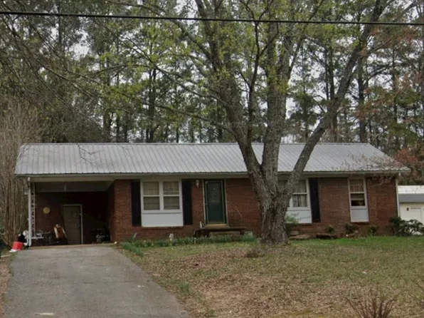 79 Tower Rd, Huntingdon, TN 38344