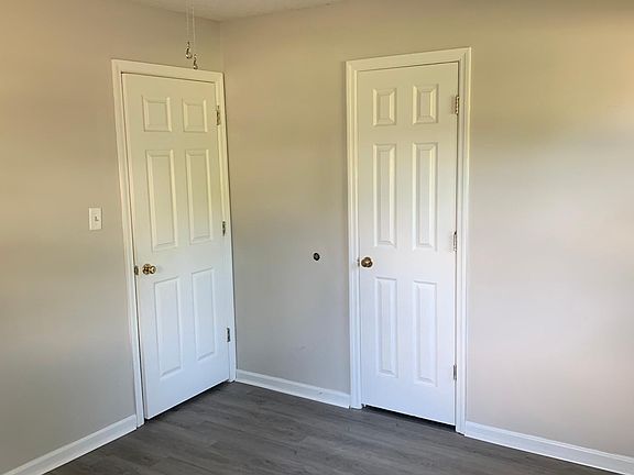 4th image of 118 Stewart Ct