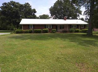 213 High Dr, Spartanburg, SC 29303
