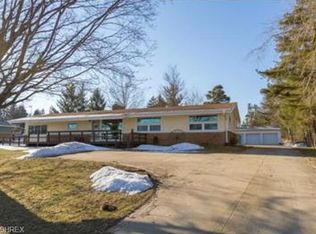 10767 Chardon Rd, Chardon, OH 44024