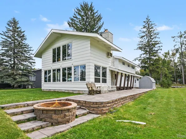 4067 N Lost Lake Trl, Lincoln, MI 48742