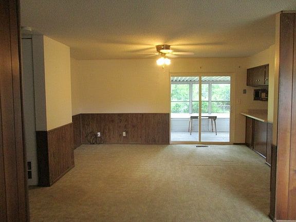 4th image of 808 Crestwood Dr