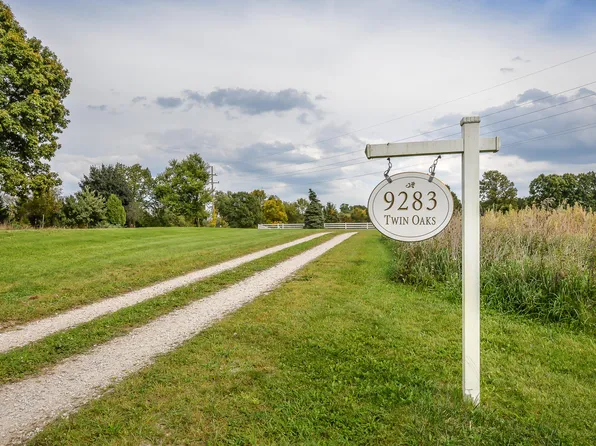 9283 Twin Oaks Dr, Dexter, MI 48130
