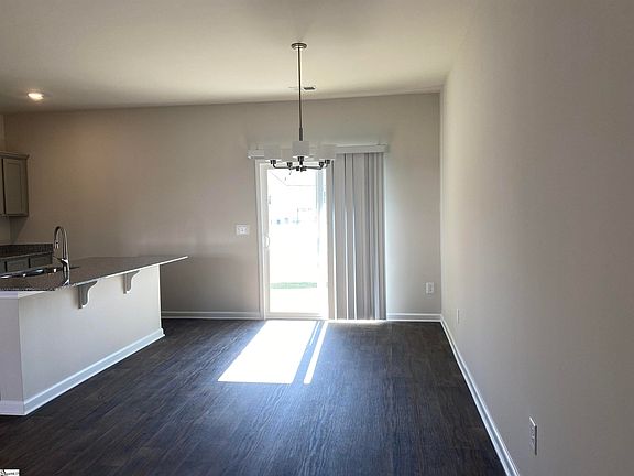 4th image of 29 English Ct Lot 50