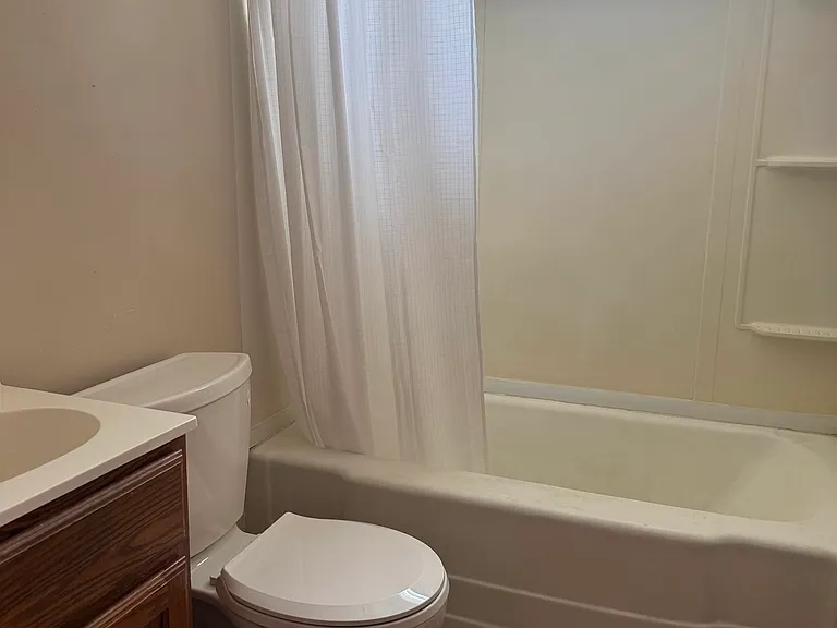 301 N Beaumont Rd — Photo 10