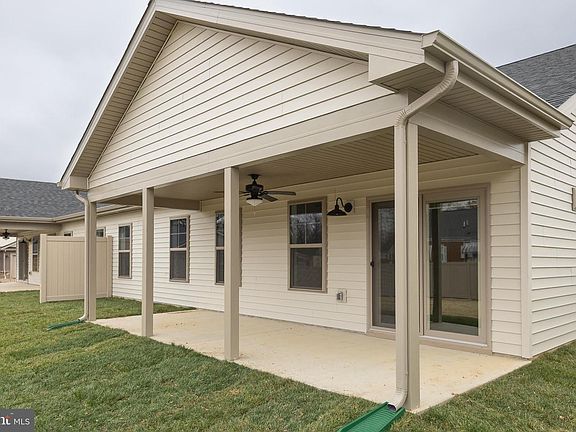 3rd image of 76 Grainfield Ct