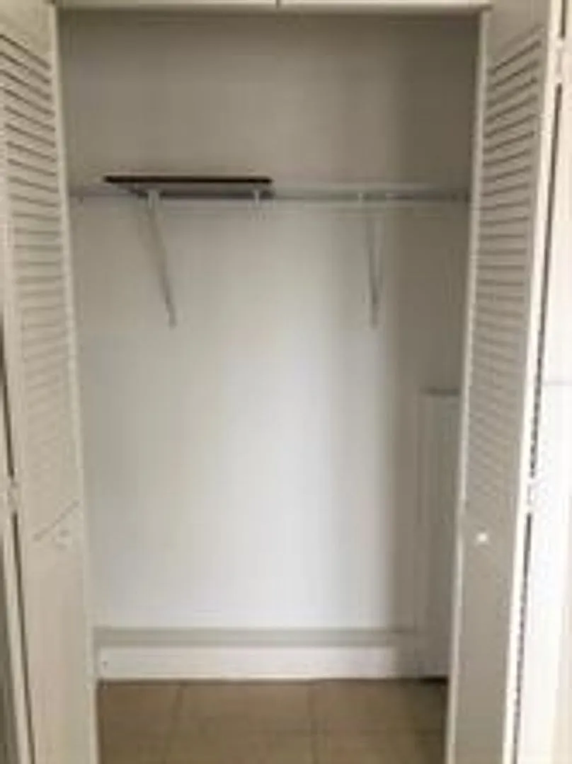 1113 Park Ave — Photo 3