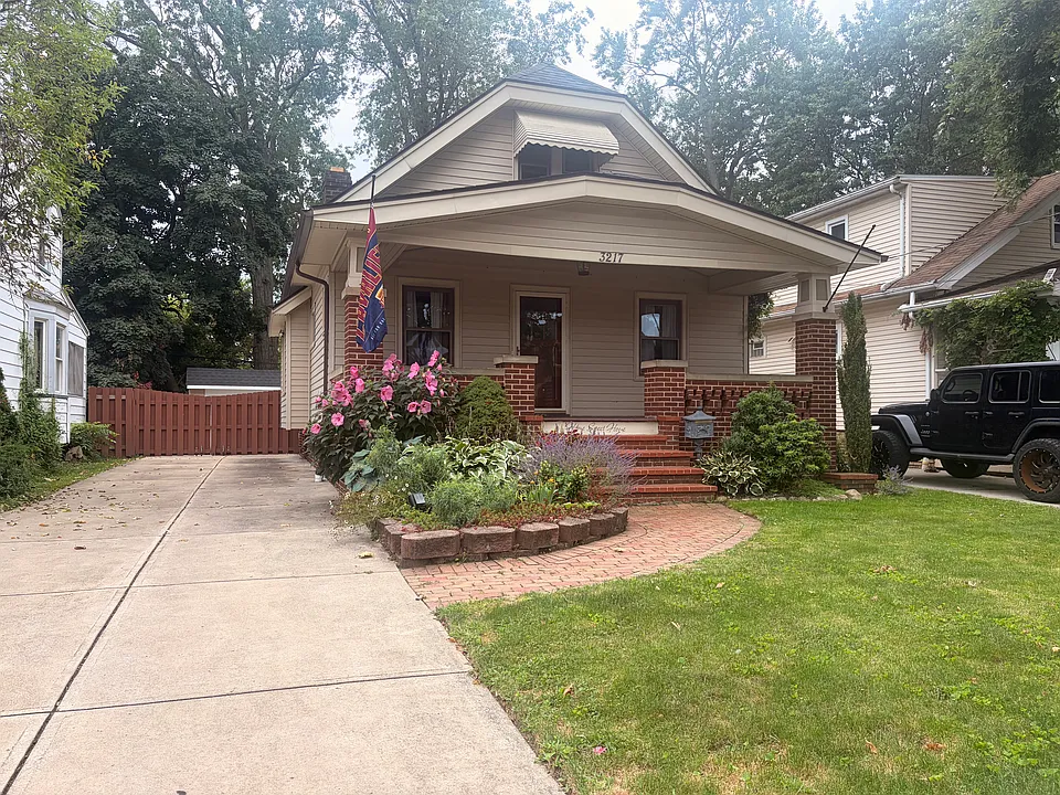 3217 Archmere Ave