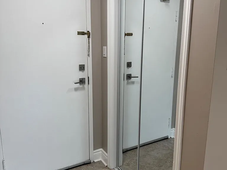 5 Jacksway Cres #206 — Photo 4