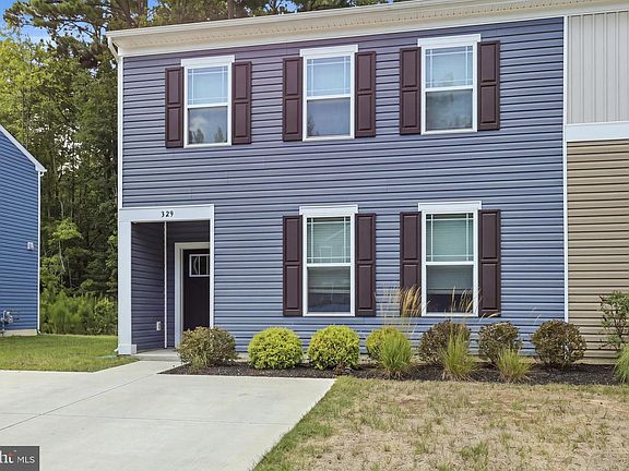 3rd image of 329 Currant Cir