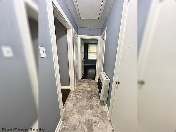 3rd image of 2718 Windsor Pkwy