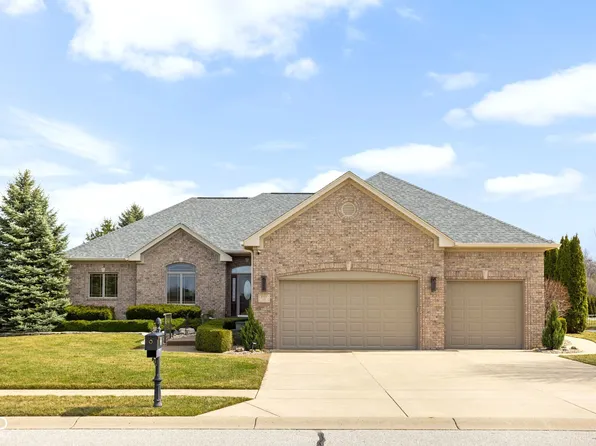 5115 Alyshia Pkwy, Bargersville, IN 46106