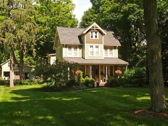 1st image of 166 Hudson Ave