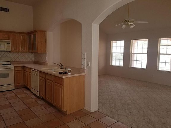 5th image of 12537 Sun Cove Ave