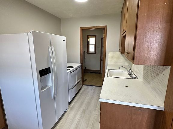 4th image of 2601 20th St #2607