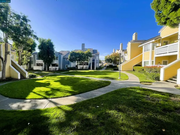 403 Dursey Dr, Pinole, CA 94564