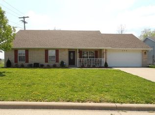 114 E Yorkshire St, Nixa, MO 65714