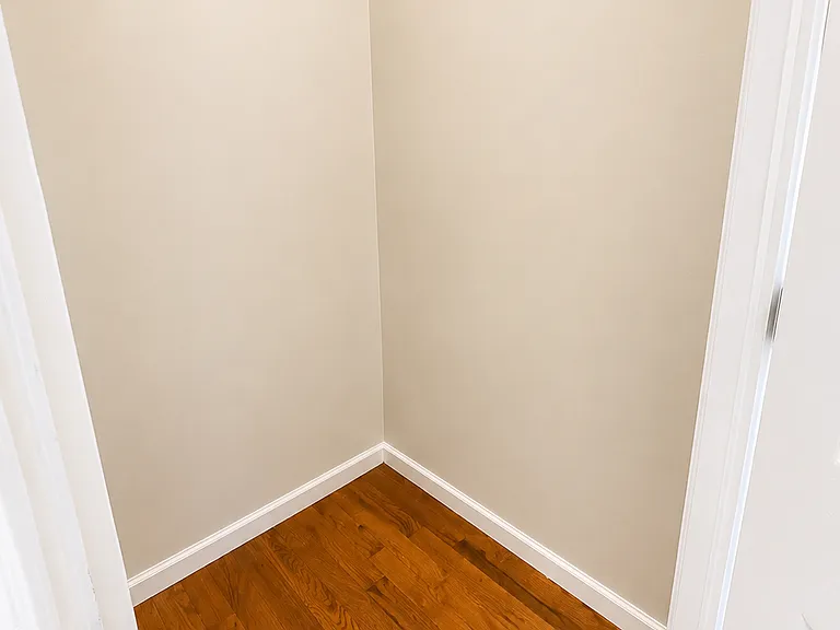 379 Hawthorne Ave #3 — Photo 18