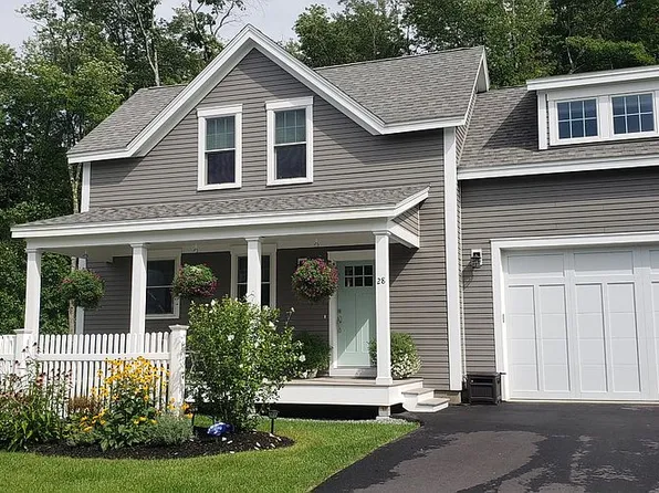 28 Daley Dr, West Newbury, MA 01985