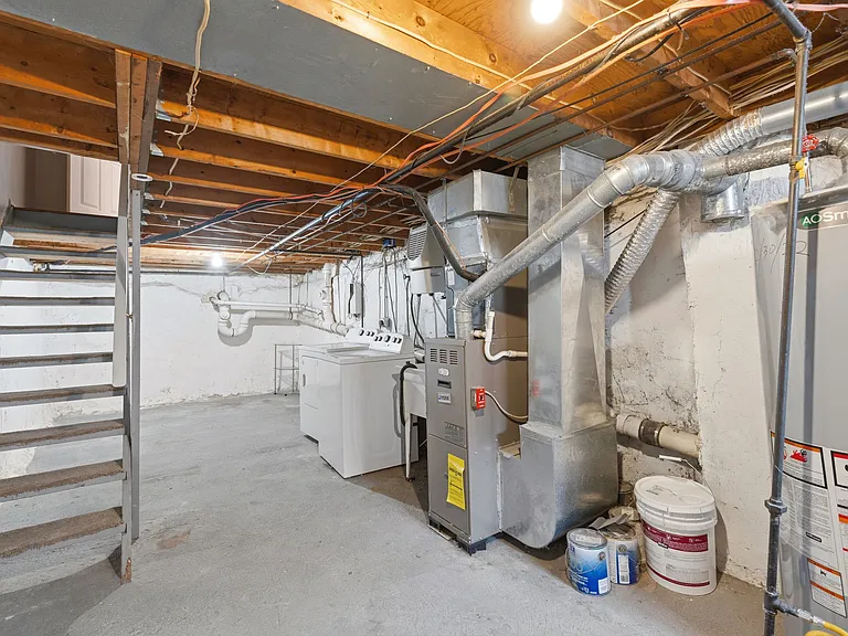 928 N Bambrey St — Photo 30