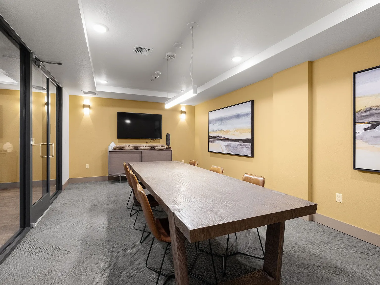 The Hadley Apartments — Photo 3