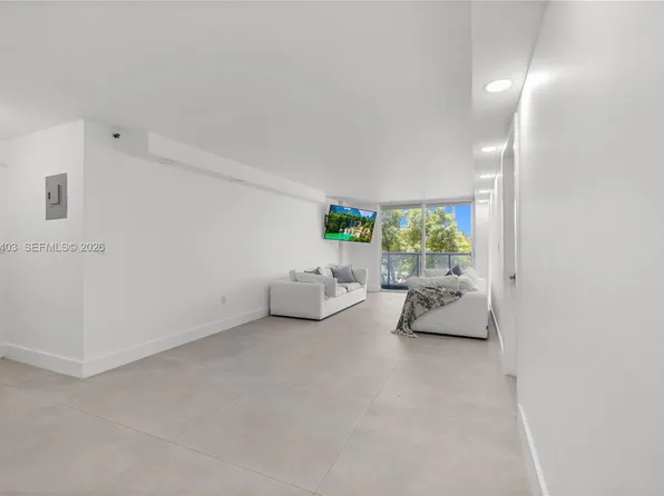 2457 Collins Ave, Miami Beach, FL