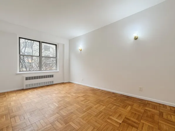 66 Overlook Terrace image 9 of 12