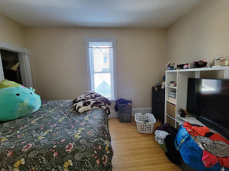 643 Van Buren St NE #1 — Photo 15