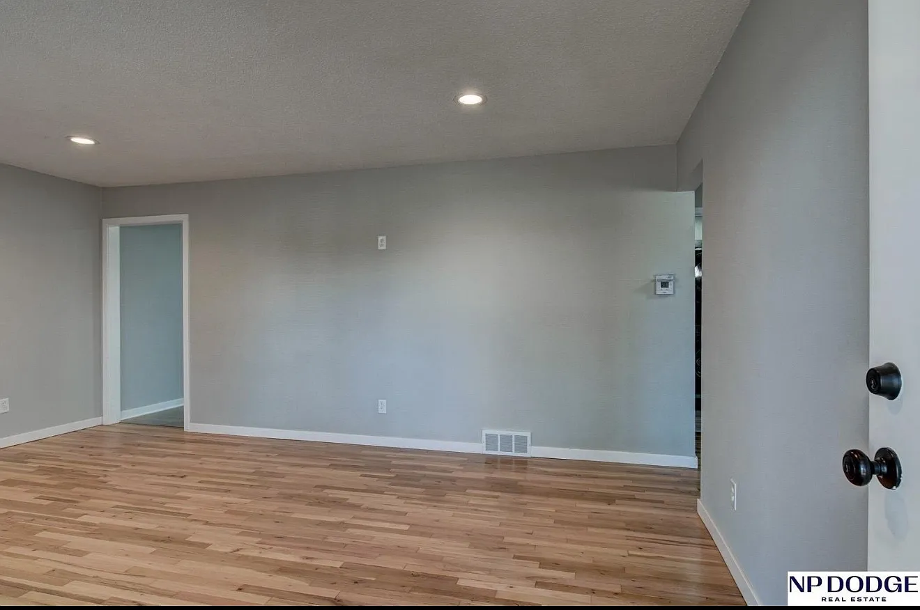 2 bed, 792 sqft, $1,500 — Photo 3