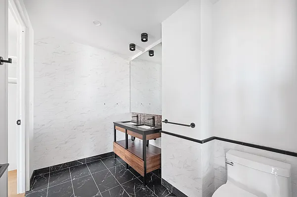 Rented by Living New York | media 99