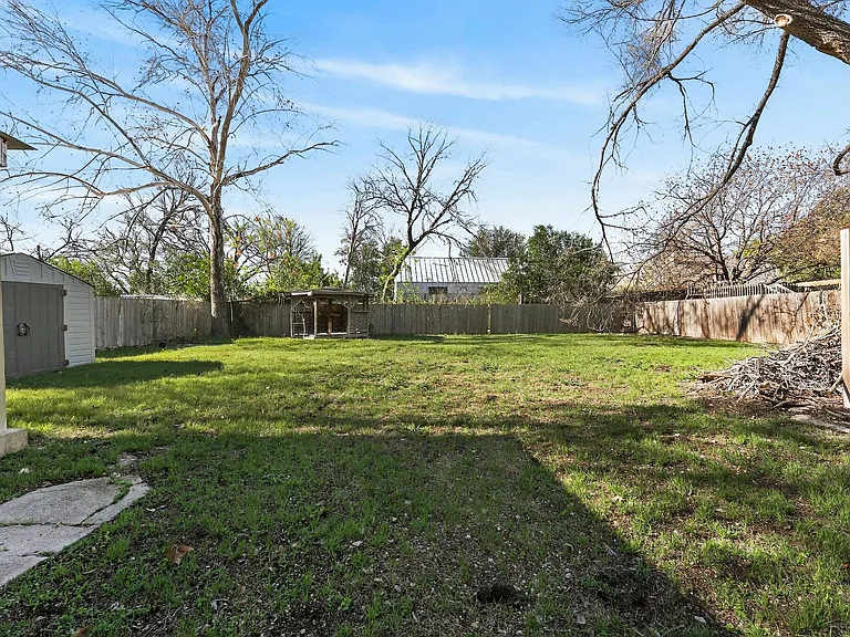 609 Fletcher St — Photo 21