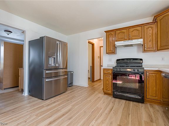 5th image of 1762 Charolais St NW