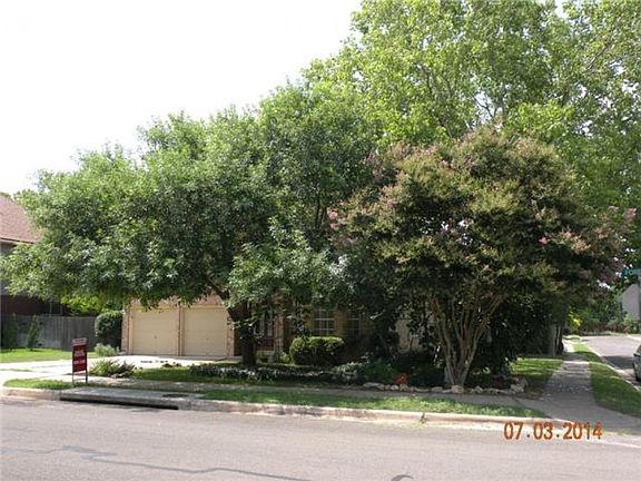 2nd image of 901 Forest Trl