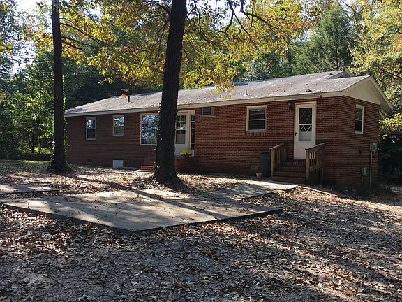 3rd image of 13024 Walnut Shade Ln