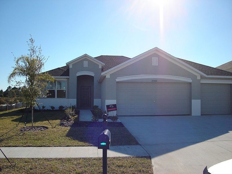 1st image of 20066 Oakflower Ave