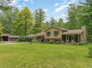 4290 N Ehlers Rd, Midland, MI 48642